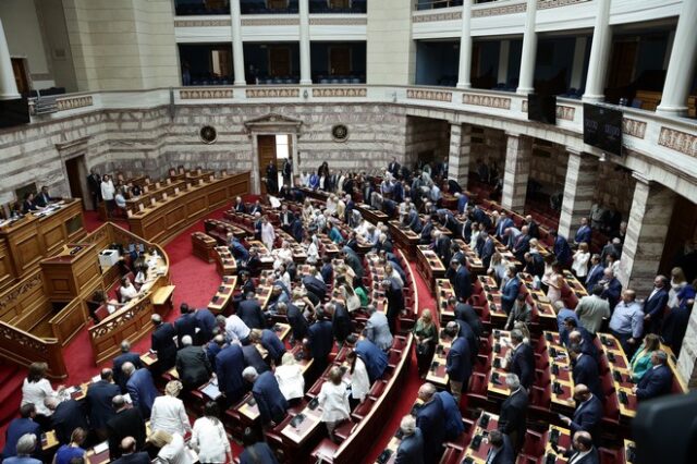 Βουλή: Προς αυξημένη πλειοψηφία 200 βουλευτών η ψήφος των αποδήμων