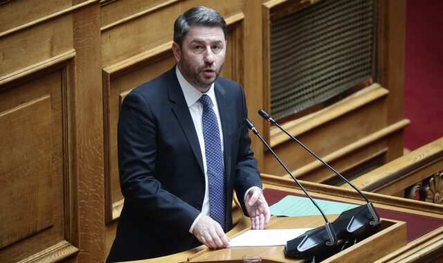 Ανδρουλάκης για ψήφο αποδήμων: “Πνεύμα συναίνεσης, με τη σκέψη στους Έλληνες του εξωτερικού”