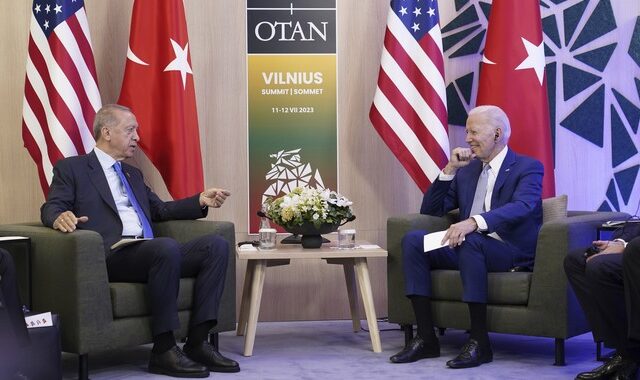 Σύνοδος ΝΑΤΟ: Τετ α τετ Μπάιντεν με Ερντογάν – “Είναι πλέον καιρός για διαβουλεύσεις σε επίπεδο αρχηγών κρατών”
