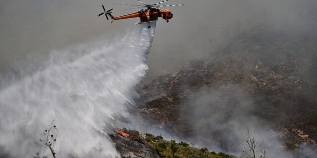 Φωτιές: Η Τουρκία στέλνει στην Ελλάδα δύο πυροσβεστικά αεροσκάφη και ένα ελικόπτερο