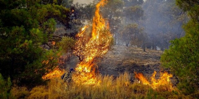 Σε ποιες περιοχές υπάρχει πολύ υψηλός κίνδυνος πυρκαγιάς την Παρασκευή