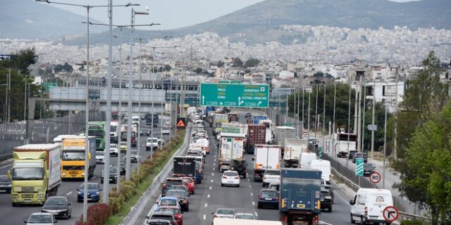 Κίνηση στους δρόμους: Προβλήματα σε Κηφισό και λεωφόρο Αθηνών – LIVE ΧΑΡΤΗΣ