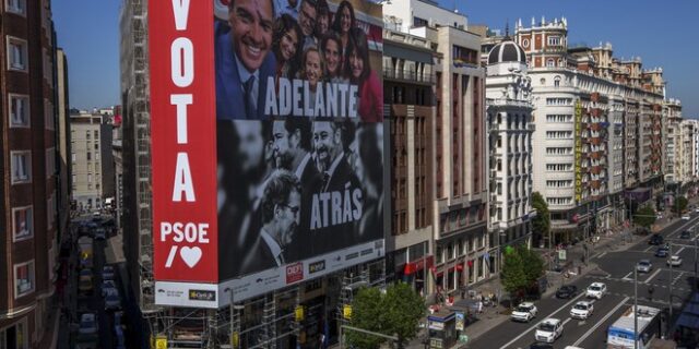 Εκλογές στην Ισπανία: Η ακροδεξιά φλερτάρει για πρώτη φορά με την εξουσία μετά τη δικτατορία