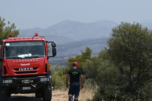 Αγρίνιο: Υπό μερικό έλεγχο η φωτιά στην περιοχή Στράτος