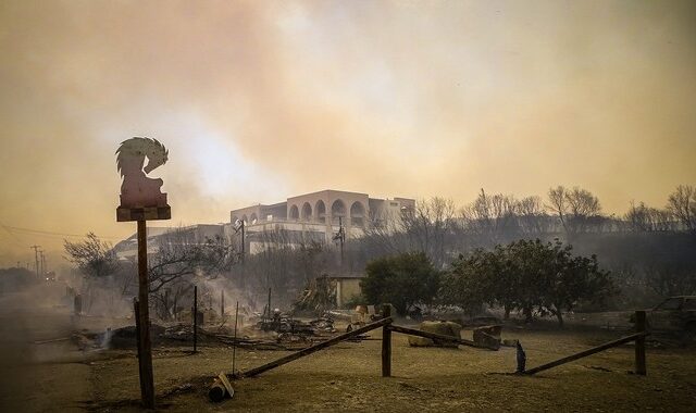 Φωτιά στη Ρόδο: Σε 15 μέρες μετά την κατάσβεση των πυρκαγιών η καταγραφή των ζημιών