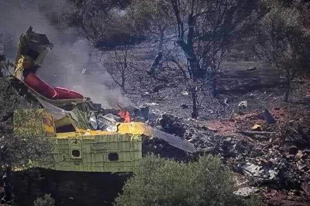 Canadair: Η πρόσκρουση σε δέντρο που προκάλεσε τη συντριβή