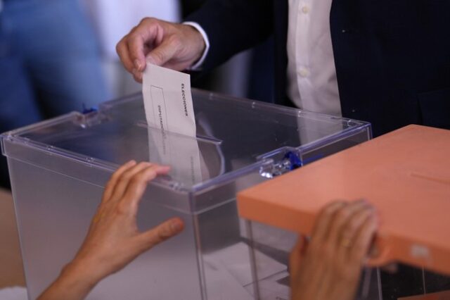 Ισπανία: Προηγείται το Λαϊκό Κόμμα στα exit poll