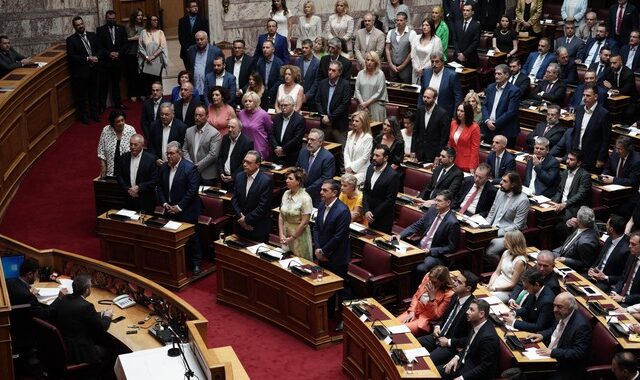 ΣΥΡΙΖΑ: Απαράδεκτο να κάθονται οι Σπαρτιάτες στα έδρανα της Αριστεράς – Η επιστολή στον Τασούλα