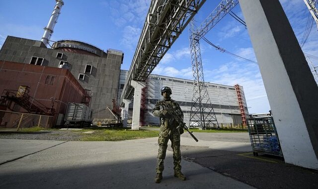 Ζελένσκι: “Σοβαρή απειλή” στο πυρηνικό εργοστάσιο της Ζαπορίζια