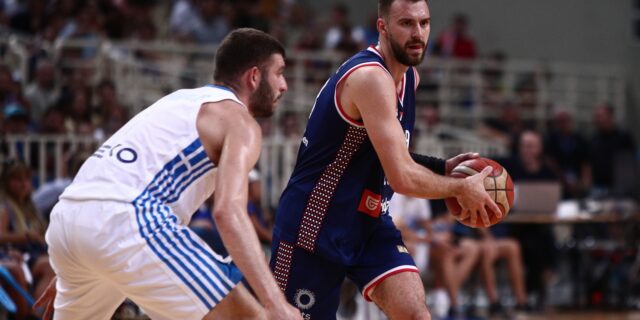 Ελλάδα – Σερβία 64-71: Η Εθνική το πάλεψε από το -15, αλλά δεν έκανε και την ανατροπή