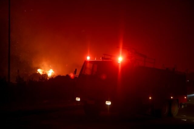 Φωτιές: Ολονύχτια μάχη με τις αναζωπυρώσεις στην Πάρνηθα – Μέτωπα σε Έβρο, Ροδόπη και Βοιωτία