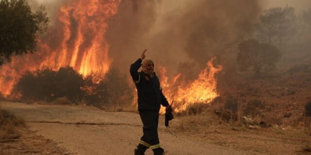 ΣΥΡΙΖΑ για φωτιές: Κόλαφος τα στοιχεία για την κυβέρνηση Μητσοτάκη