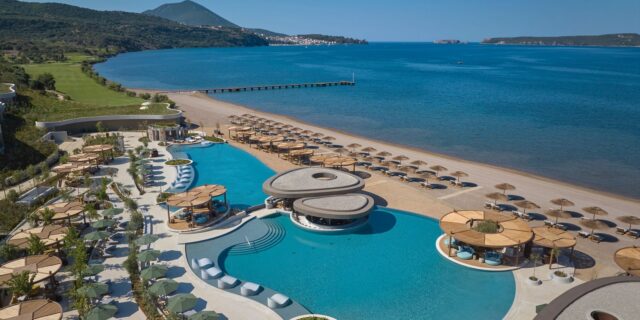 Άνοιξε τις πόρτες του το υπερπολυτελές Mandarin Oriental στην Costa Navarino