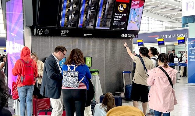 Αεροδρόμια: Στο προσκήνιο τα δικαιώματα των επιβατών που ταλαιπωρούνται