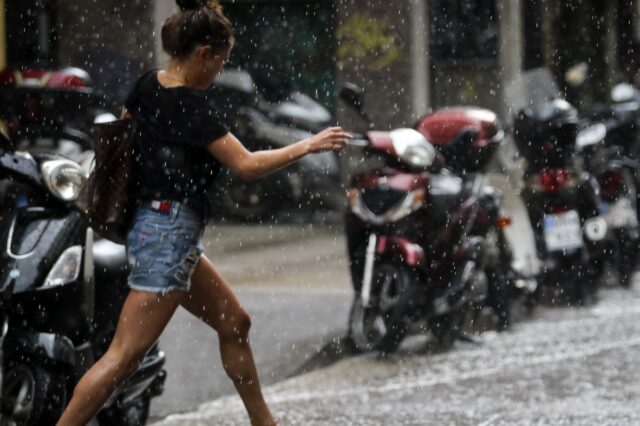 Κακοκαιρία Daniel – Αθήνα: Βροχές και καταιγίδες έως την Τετάρτη