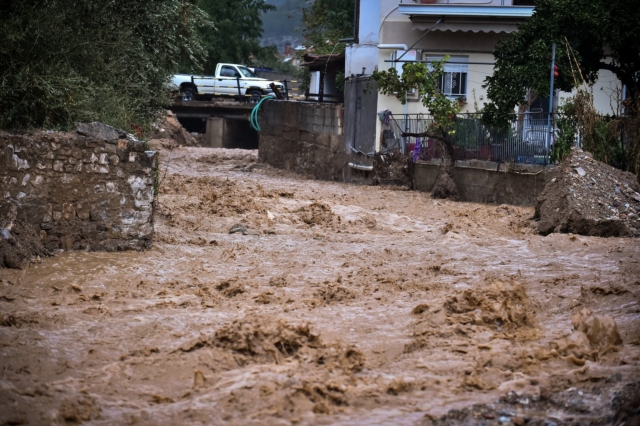 Πλημμυρισμένος ξανά ο Βόλος από την κακοκαιρία