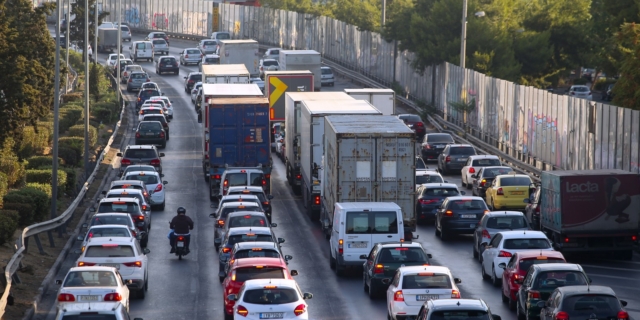 Κίνηση στους δρόμους: Αυξημένη σε Κηφισό, Αθηνών και κέντρο – LIVE ΧΑΡΤΗΣ