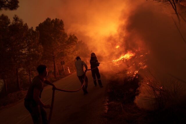 Έβρος: Δύο εβδομάδες στις φλόγες – Άνιση μάχη σε Δαδιά και Σουφλί