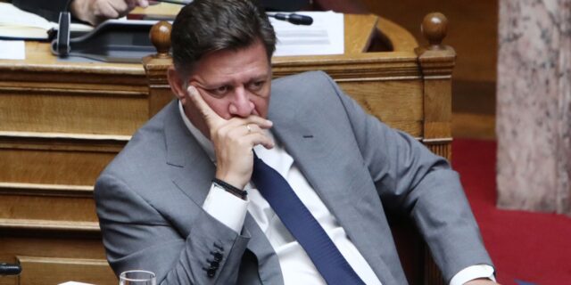 Παραιτήθηκε ο Μιλτιάδης Βαρβιτσιώτης – Νέος υπουργός Ναυτιλίας ο Χρήστος Στυλιανίδης