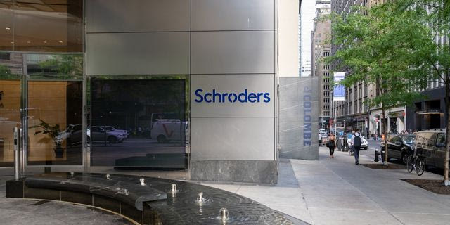 Δ. Μπατζής – Schroders: “Κλειδιά” για νέες επενδύσεις η στρατηγική προσαρμογή κι η ευελιξία