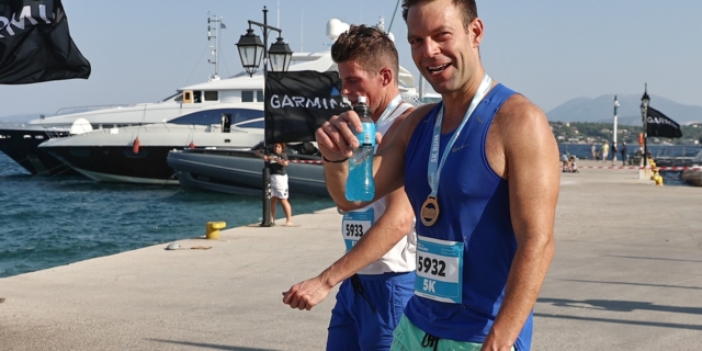 Κασσελάκης: Ετρεξε πέντε χιλιόμετρα στον αγώνα των Σπετσών