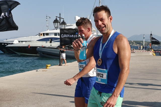 Κασσελάκης: Ετρεξε πέντε χιλιόμετρα στον αγώνα των Σπετσών