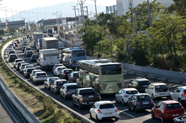 Κίνηση στους δρόμους: Προβλήματα σε Κηφισό και Αθηνών – LIVE ΧΑΡΤΗΣ