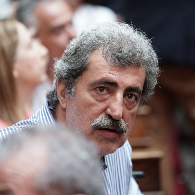 Κίνδυνος γελοιοποίησης του ΣΥΡΙΖΑ από την υπόθεση Πολάκη λένε οι “87”