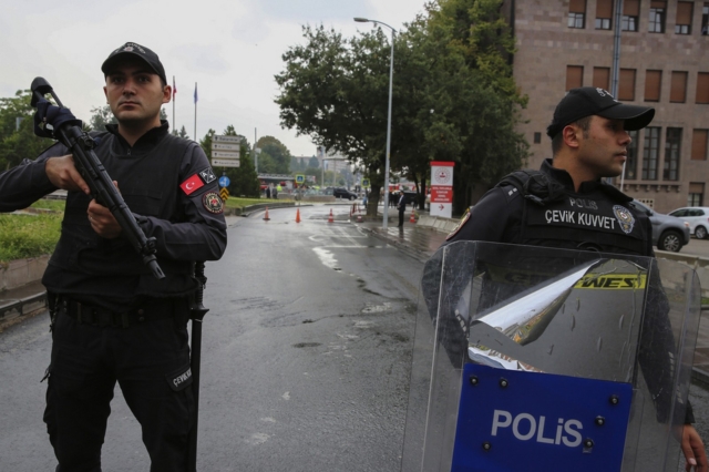 Τουρκία: 35 συλλήψεις σε εκδήλωση όπου καταγγέλθηκαν οι επιθέσεις στη Συρία