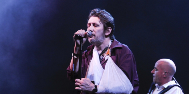 Πέθανε ο Shane MacGowan – Θρύλος της ιρλανδικής μουσικής και frontman των The Pogues