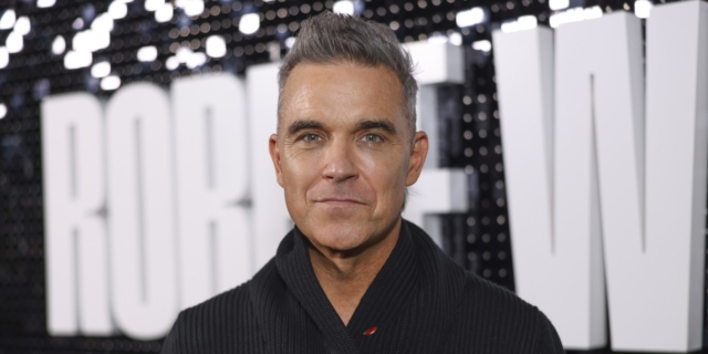 Σοκάρει ο Robbie Williams: “Είχα bigorexia – Έτρωγα μια μπανάνα την ημέρα”