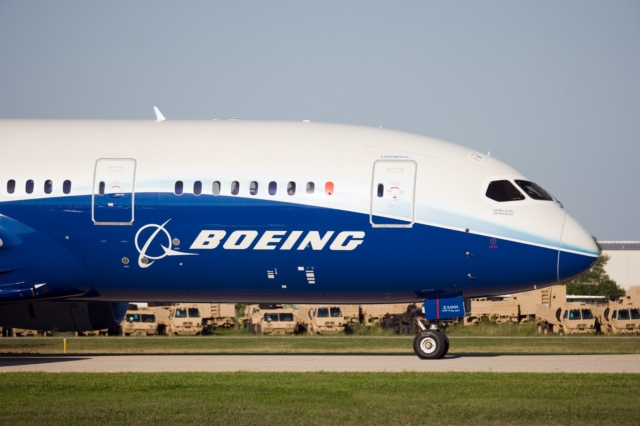 Νέο ατύχημα με Boeing: Ράγισε το παρμπρίζ του πιλοτηρίου στα 40.000 πόδια