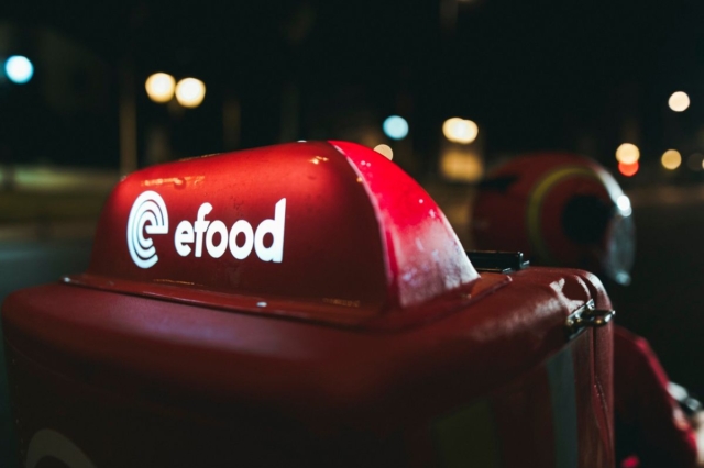 Delivered by efood: H υπηρεσία διανομής του efood γίνεται 24ωρη