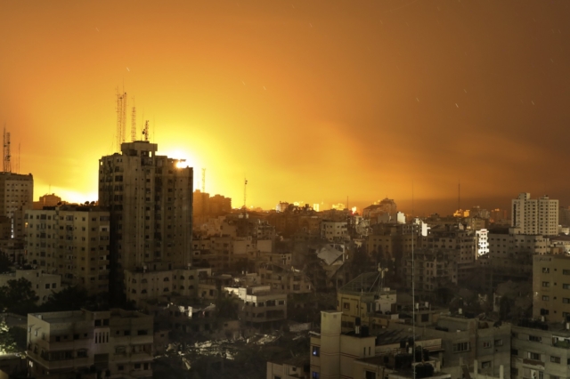 Βομβαρδισμοί στην πόλη της Γάζα;
