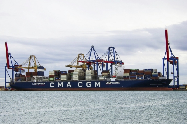 Το φορτηγό πλοίο CMA CGM Symi που επλήγη από ιρανικό drone