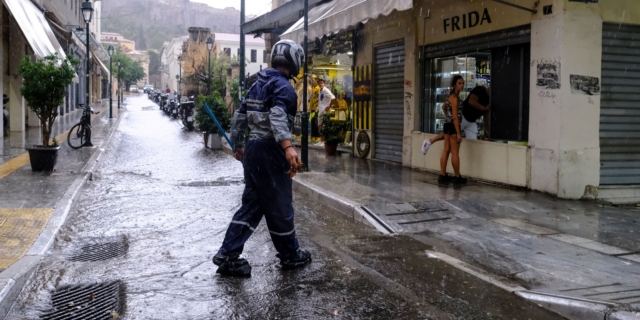 Ισχυρή βροχόπτωση στην Αθήνα