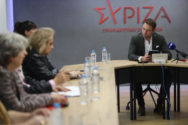 Συνάντηση του Προέδρου του ΣΥΡΙΖΑ - Προοδευτική Συμμαχία, Στέφανου Κασσελάκη με την Εκτελεστική Γραμματεία της Ομοσπονδίας Νοσοκομειακών Γιατρών Ελλάδας