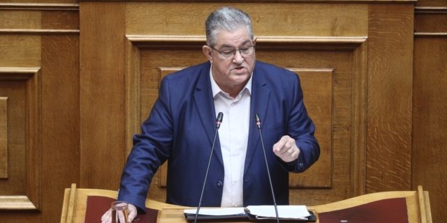 Κουτσούμπας: Θα κάνουμε ό,τι περνά από το χέρι μας για να μην ξεχαστεί το έγκλημα στα Τέμπη