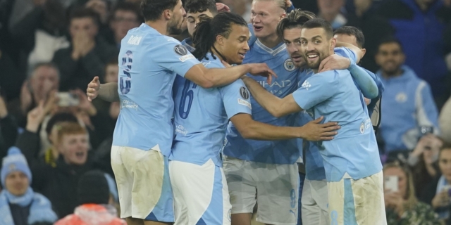 Manchester City: Ιστορικό ρεκόρ εσόδων ενώ κατηγορείται για 100 οικονομικές παραβάσεις