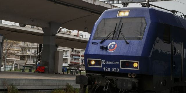 Αμαξοστοιχία της Hellenic Train