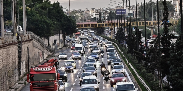 Στιγμιότυπο από την Εθνική Οδό Αθηνών - Λαμίας.