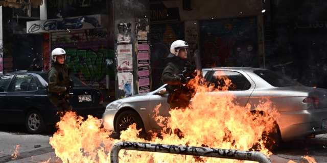 Επεισόδια στα Εξάρχεια μετά το τέλος του πανεκπαιδευτικού συλλαλητηρίου στην Αθήνα.