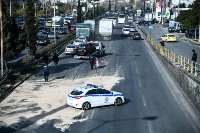 Κίνηση στους δρόμους μετά από τροχαίο (Φωτογραφία αρχείου)