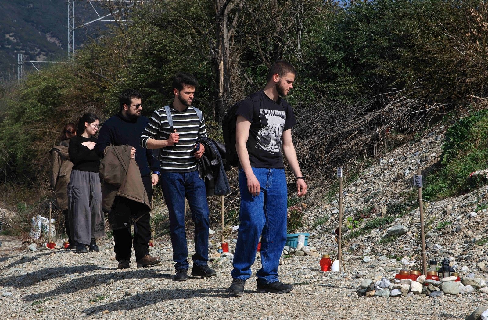 Συγκέντρωση φοιτητών στον τόπο της σιδηροδρομικής τραγωδίας στα Τέμπη