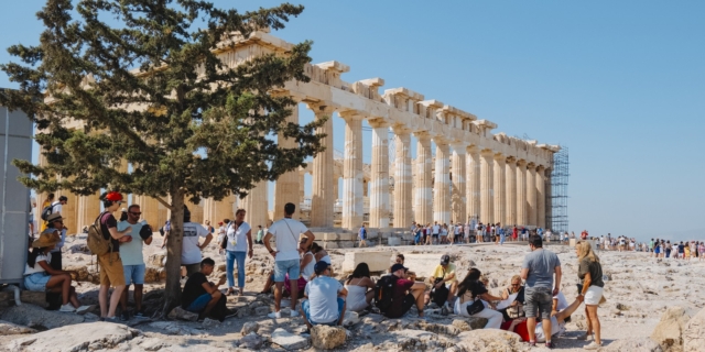 Τουρίστες στην Ακρόπολη