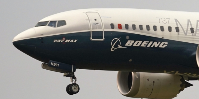 Boeing 737