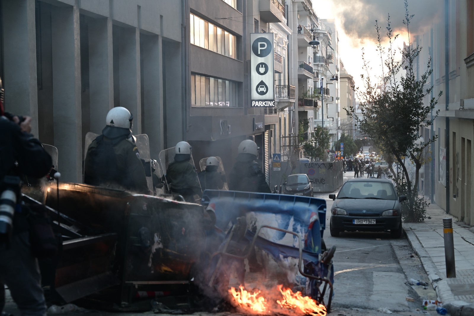 ΕNTAΣΗ ΕΞΩ ΑΠΟ ΤΗ ΝΟΜΙΚΗ ΣΤΗ ΟΔΟ ΣΙΝΑ ΜΕΤΑ ΤΟ ΣΥΛΛΑΛΗΤΗΡΙΟ