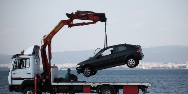 Θεσσαλονίκη: Πτώση αυτοκινήτου στη θάλασσα – Νεκρός 84χρονος