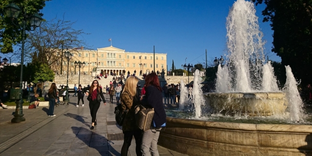 Κόσμος στο Σύνταγμα