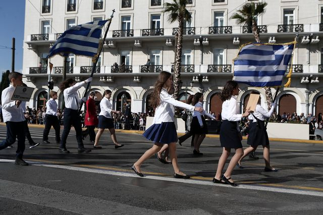 25η Μαρτίου: Σήμερα η μαθητική παρέλαση στο κέντρο της Αθήνας – Ποιοι δρόμοι κλείνουν